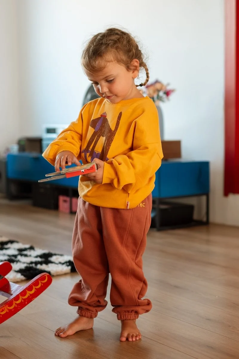 billie-sweater-geel-the-new-chapter-store-2901011